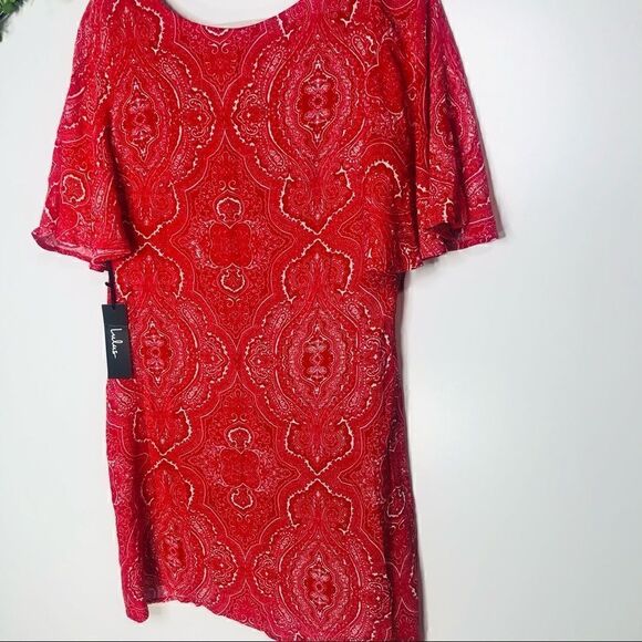 Lulu’s Red White Flutter Sleeve Dress Beaded Back - Picture 2 of 8